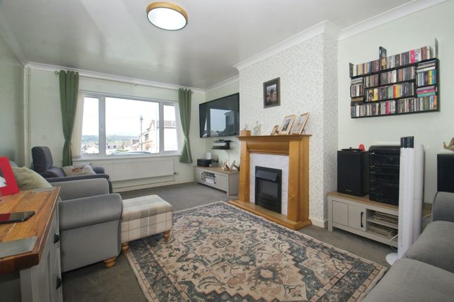2 bedroom semi-detached bungalow for sale