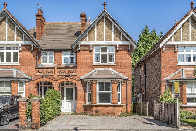 Blackborough Road, Reigate, Surrey, RH2 4 bed semi