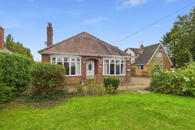 Hull Bridge Road, Beverley, HU17 9RT 2 bed detached bungalow for sale