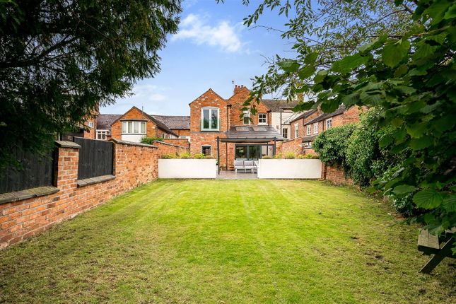 Welsh Row, Nantwich CW5 4 bed townhouse for sale