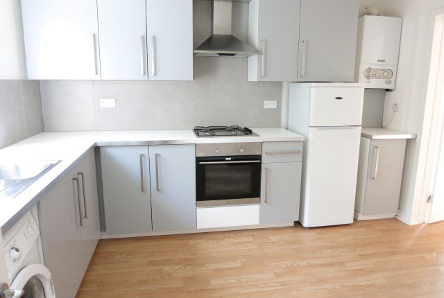 Bracknell Close, London N22 3 bed semi