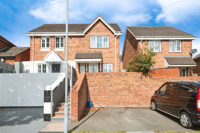 2 bedroom semi-detached house for sale