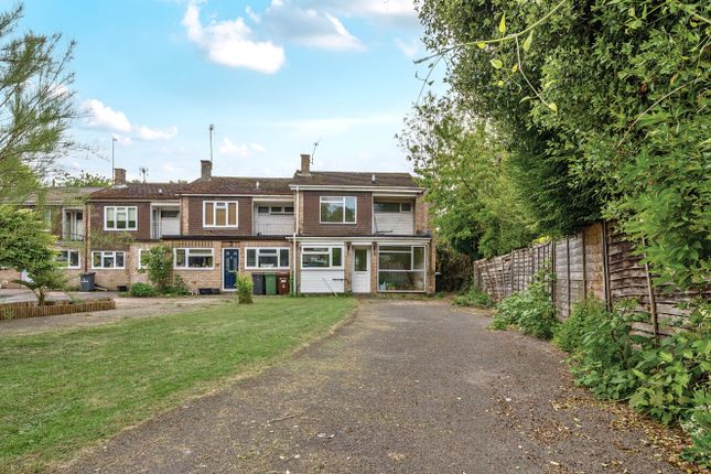Fiona Close, Winchester, Hampshire, SO23 3 bed end of terrace house for sale