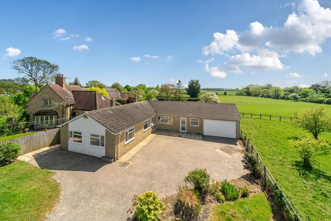 Marsh Gibbon,  Buckinghamshire,  OX27 4 bed detached bungalow for sale