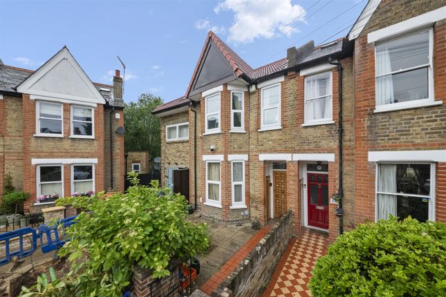 Gordon Avenue, Twickenham TW1 2 bed maisonette for sale