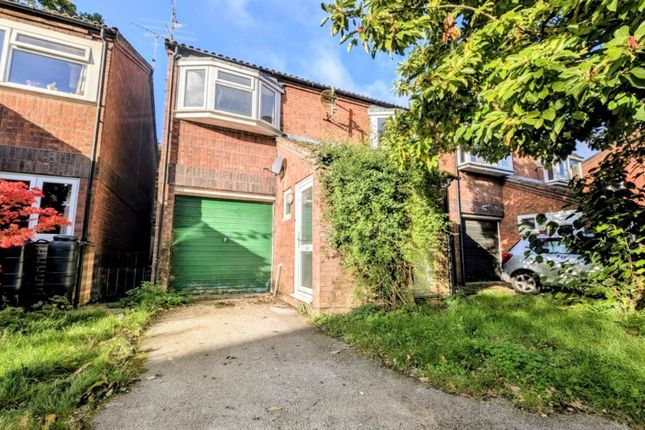 Primula Road, Bordon GU35 4 bed detached house for sale