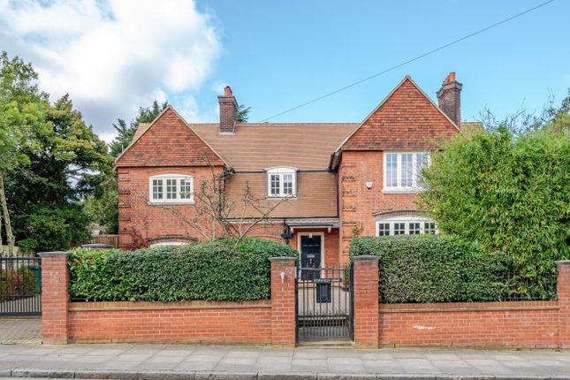 Oakleigh Park South, Oakleigh Park 4 bed detached house for sale