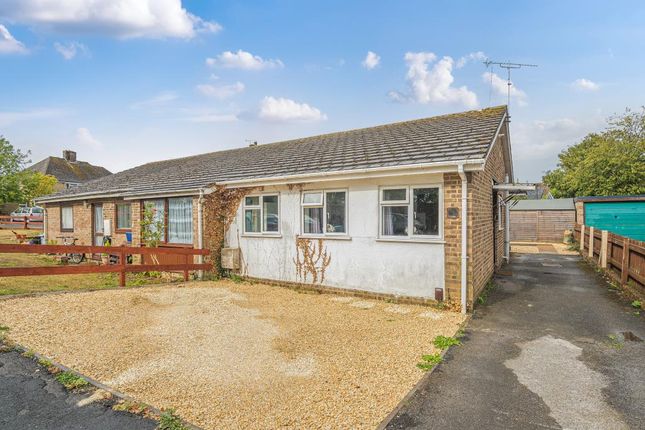2 bedroom semi-detached bungalow for sale