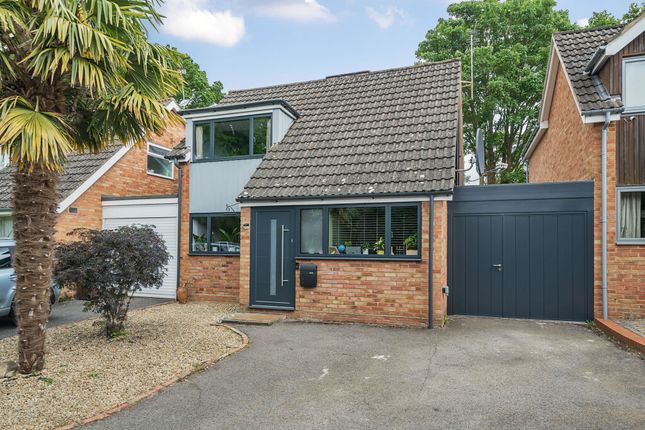 Fidlers Walk, Reading RG10 3 bed link detached house for sale