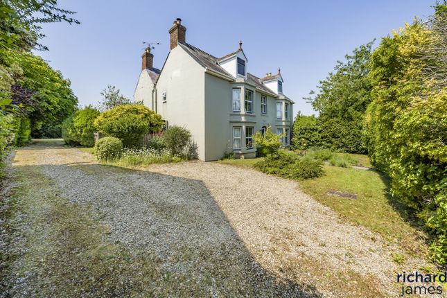 Westrop, Highworth, Wiltshire, SN6 4 bed detached house for sale
