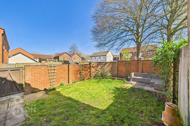 Harry Barber Close, Norwich 3 bed end of terrace house for sale