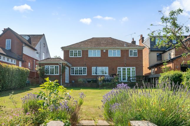Victoria Road, Reading RG10 5 bed detached house for sale