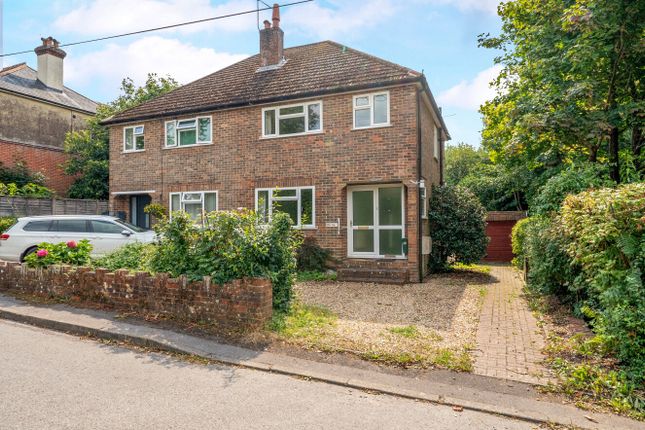 Fairview Road, Hampshire GU35 3 bed semi