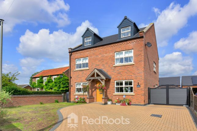 5 bed detached house