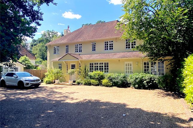 6 bedroom detached house for sale
