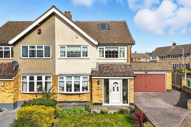 Cheshire Close, Hornchurch, RM11 3 bed semi