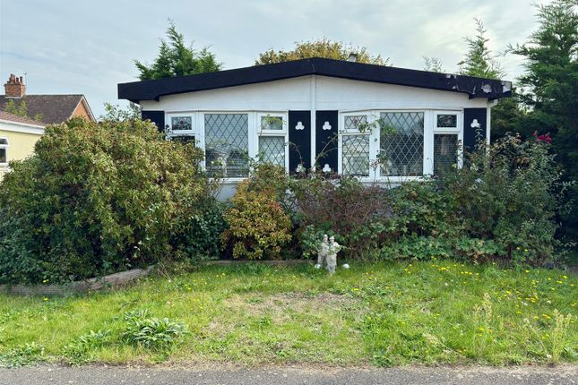 Highgrove Close, Lowestoft, Suffolk... 2 bed park home for sale