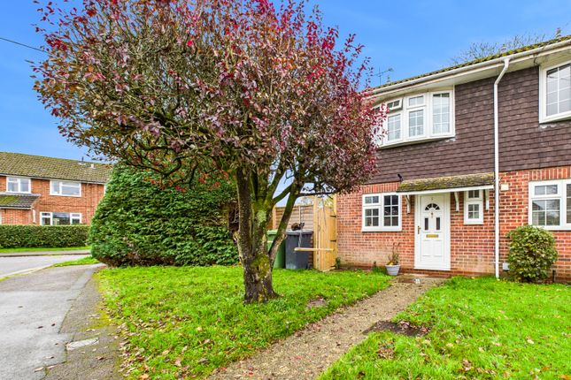 FIVE ACRES CLOSE, LINDFORD, BORDON... 3 bed end of terrace house for sale