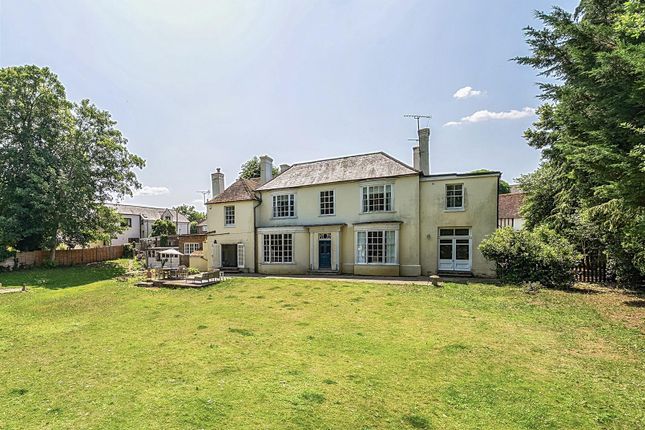 90 Mill Street, West Malling ME19 7 bed detached house for sale