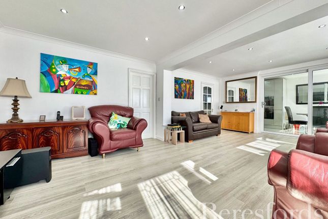 West Malling Way, Hornchurch, RM12 4 bed end of terrace house for sale