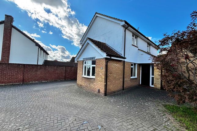 Barlows Reach, Chelmsford CM2 4 bed detached house for sale