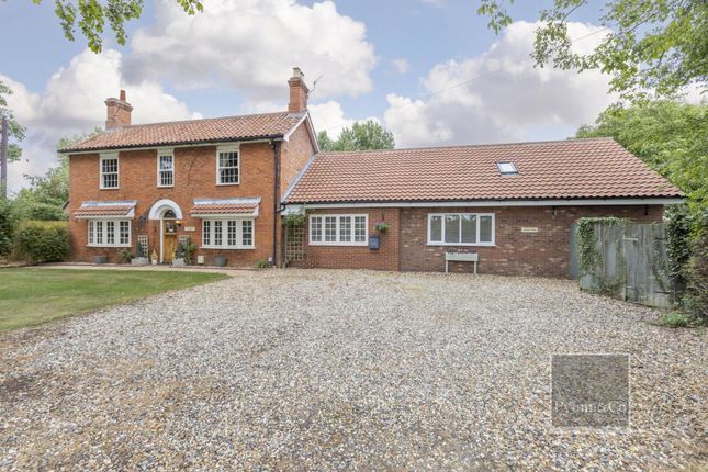 Brakefield Green, Dereham NR19 5 bed detached house for sale