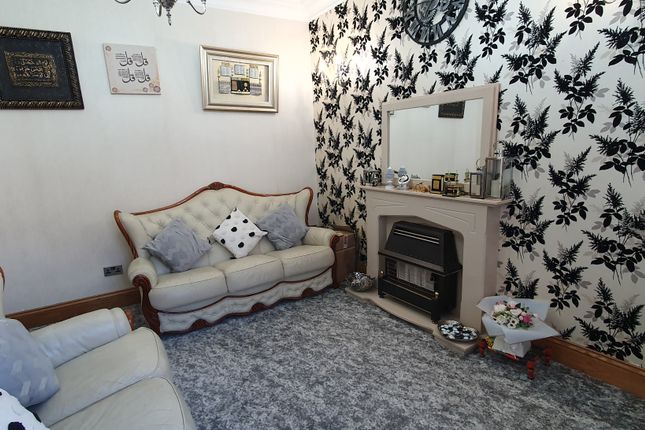 4 bed terraced house