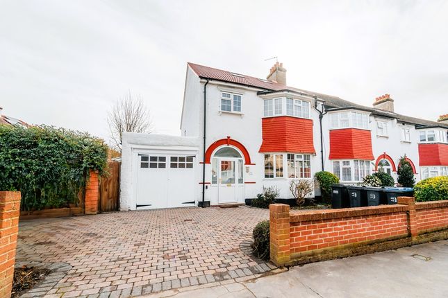 4 bed detached house