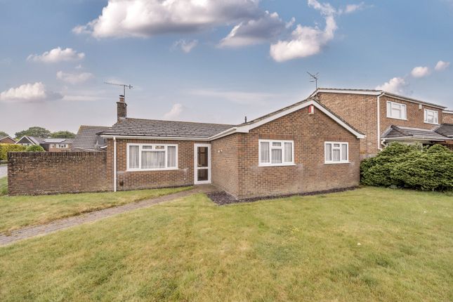 Hutchins Way, Surrey RH6 3 bed bungalow for sale