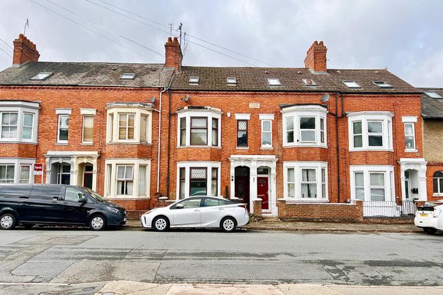 4 bed terraced house