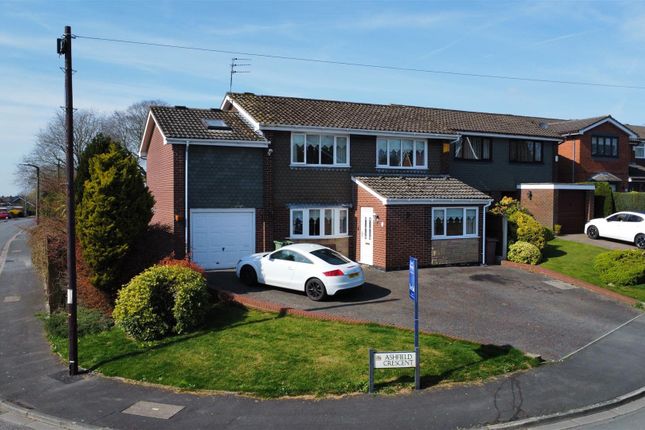 4 bed detached house