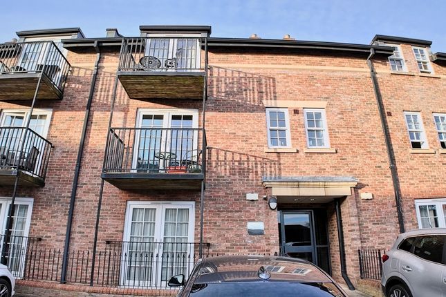 Northumberland Street, Darlington DL3 2 bed flat for sale