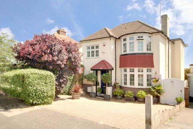AUSTIN ROAD, ORPINGTON BR5 3 bed detached house for sale