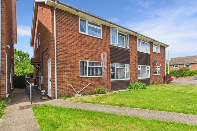Crypt Court, Tuffley, Gloucester, GL4 2 bed maisonette for sale