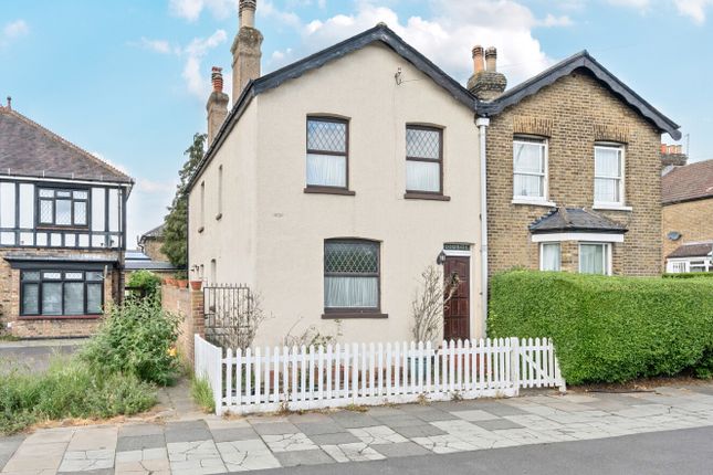 2 bedroom semi-detached house for sale