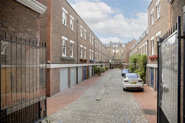 3 bedroom mews property for sale
