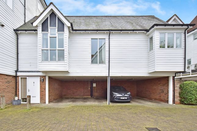 2 bedroom coach house for sale