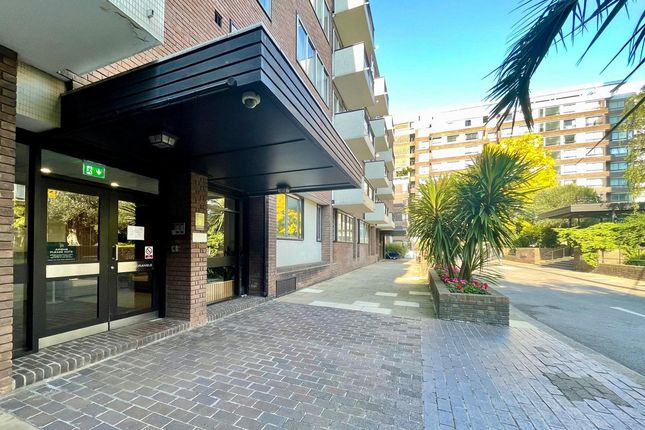 2 bed flat