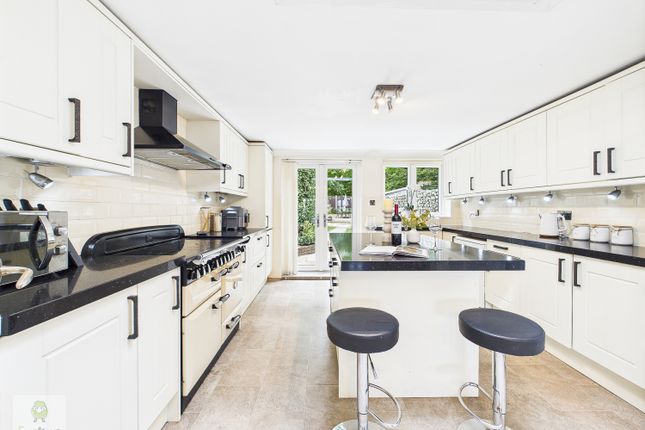 ALBURY CLOSE, CHATHAM ME5 2 bed terraced house for sale