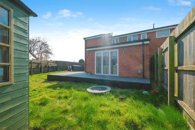 4 bed end terrace house