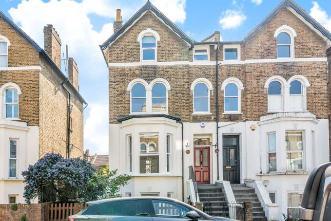 3 bed maisonette