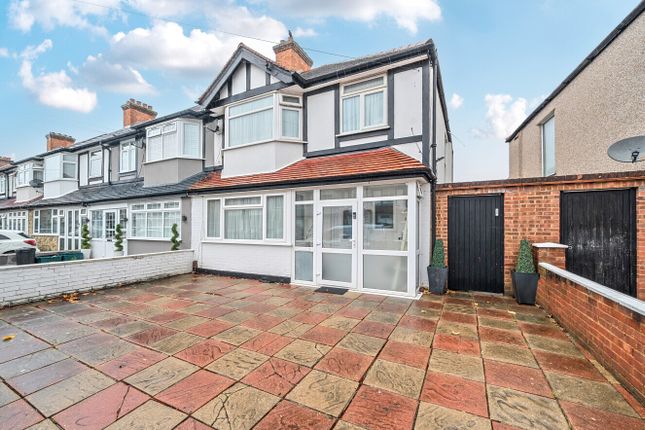 Almond Way, Mitcham CR4 3 bed end of terrace house for sale