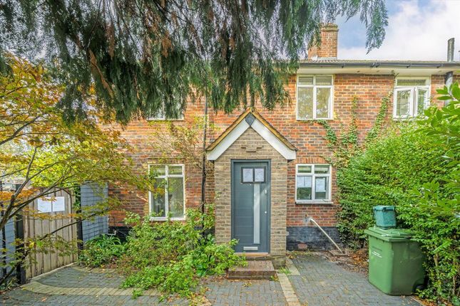 Grotto Road, Weybridge KT13 3 bed house for sale