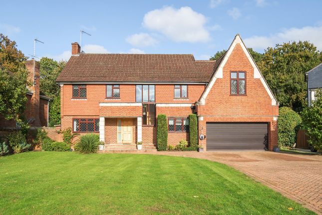 6 bedroom detached house for sale