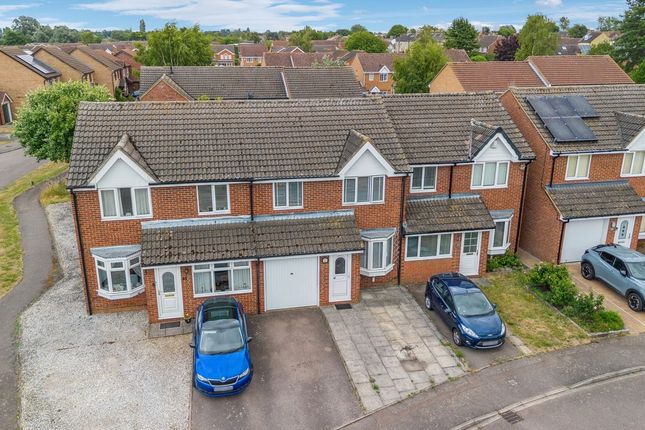 Elgar Drive, Shefford, SG17 3 bed terraced house for sale