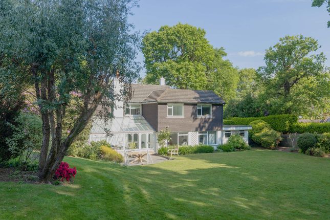 6 bedroom detached house for sale