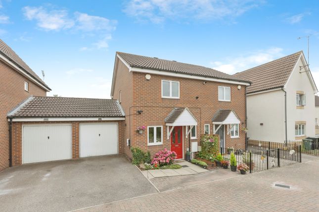 2 bedroom semi-detached house for sale
