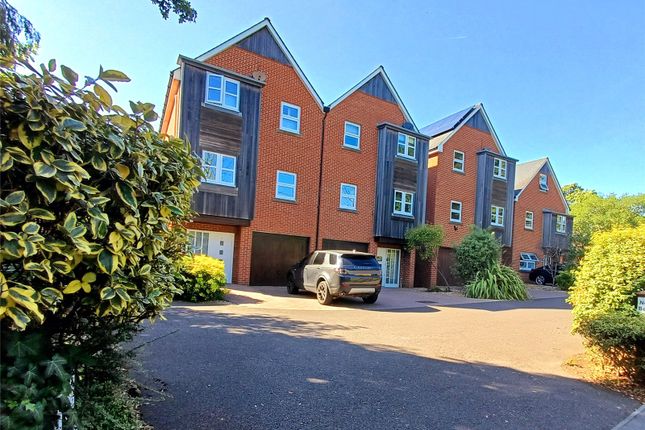4 bedroom town house for sale