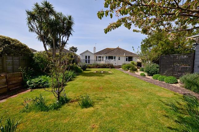 BLUE WATERS DRIVE BROADSANDS PAIGNTON 3 bed detached bungalow for sale