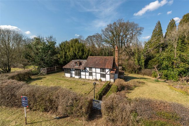 The Green, Ockley, Dorking, Surrey, RH5 3 bed detached house for sale